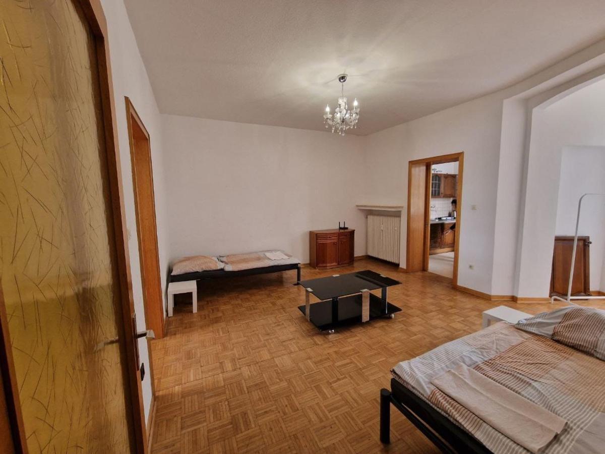 2 Zimmer Wohnungen K&K Unterkunft. Gbr Duisburg Exterior foto