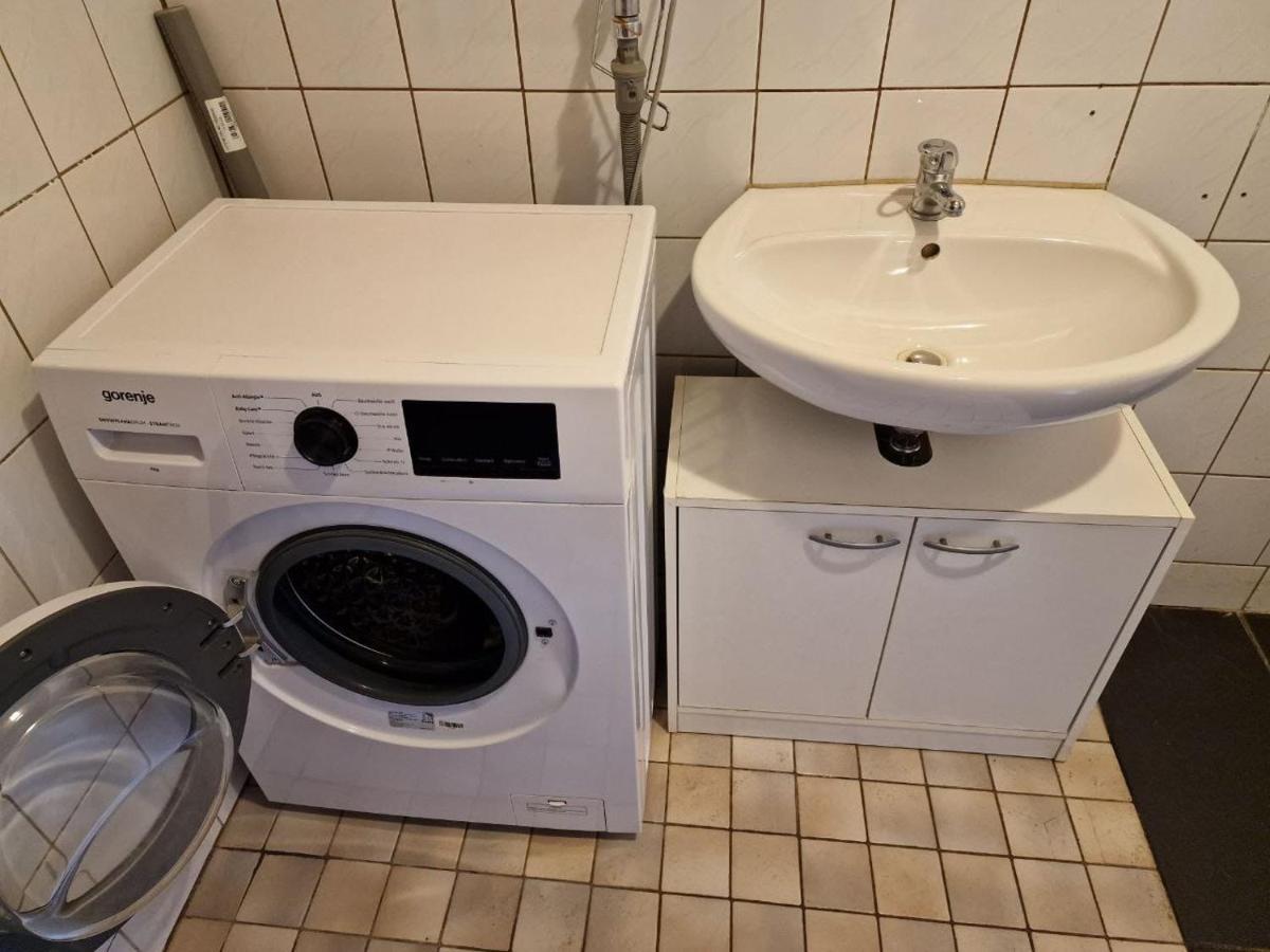2 Zimmer Wohnungen K&K Unterkunft. Gbr Duisburg Exterior foto
